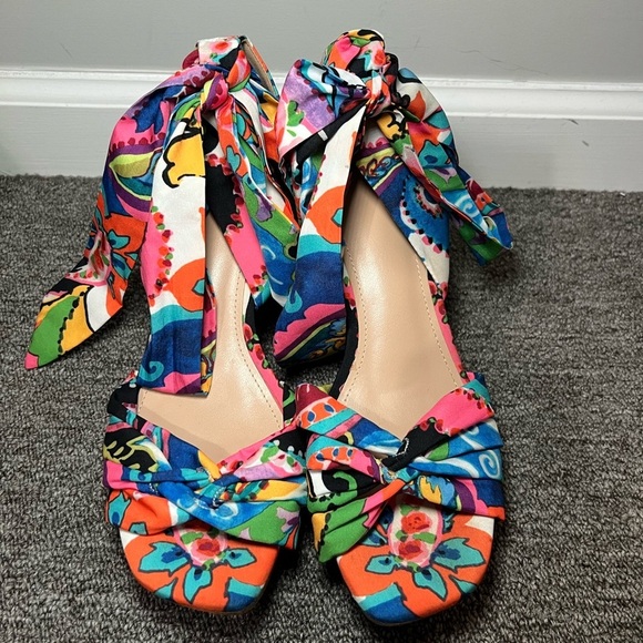 IMPO Olemah Boho Multi Ankle Tie Fabric Women's Size 10 Wedge Cork Colorful - Picture 6 of 7